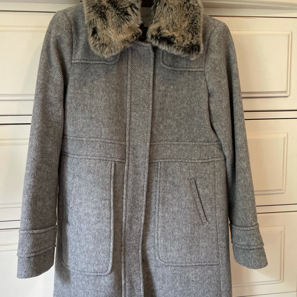 Ann Taylor LOFT cute faux fur collar coat SXP